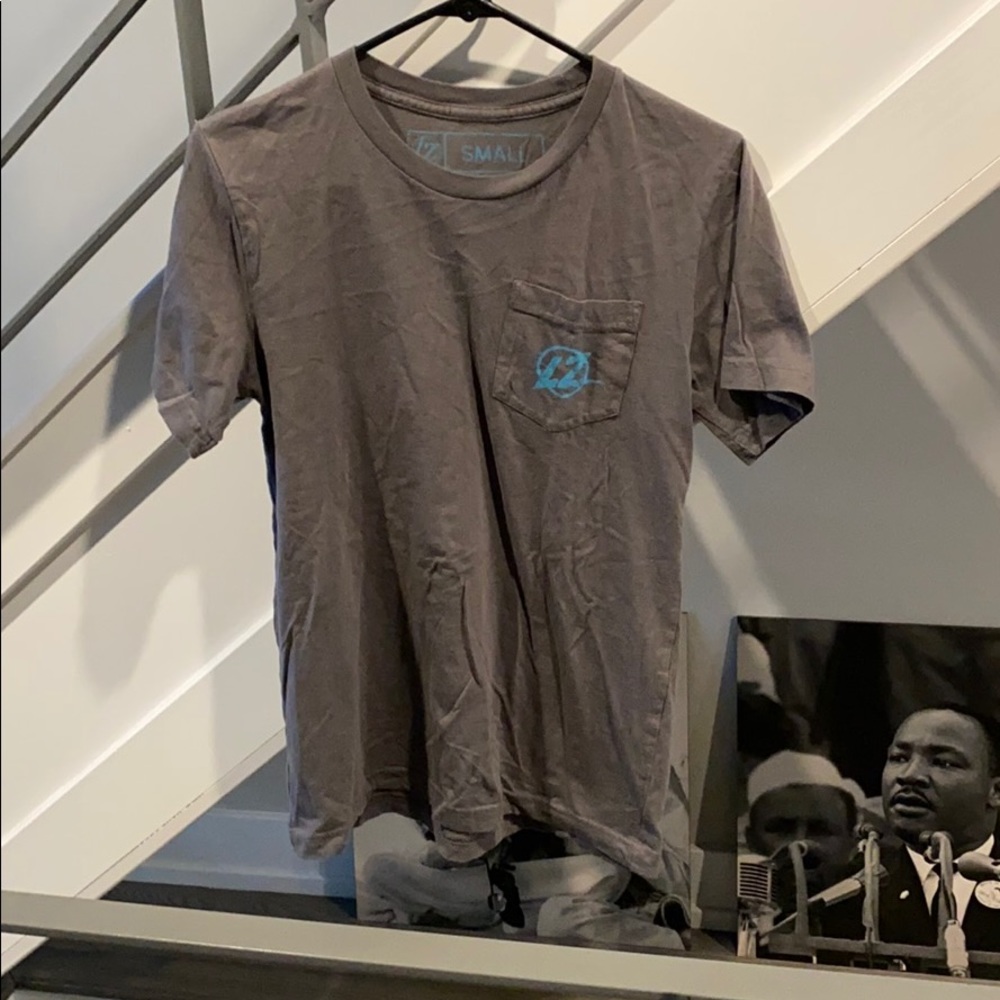 Grey Pocket tee